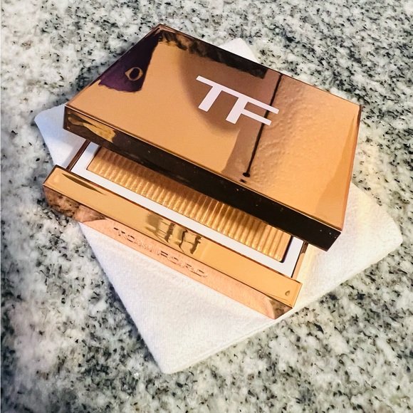 Brand New Tom Ford Glow Highlighter 01 Miracle